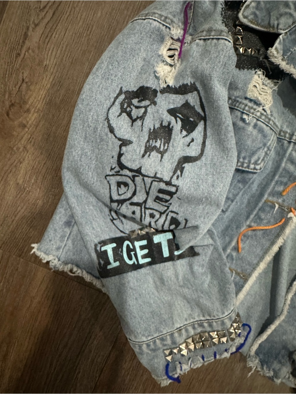 AKIRA Light Wash Denim Jacket with Multicolor Embroidery & Studs - Picture 2 of 7